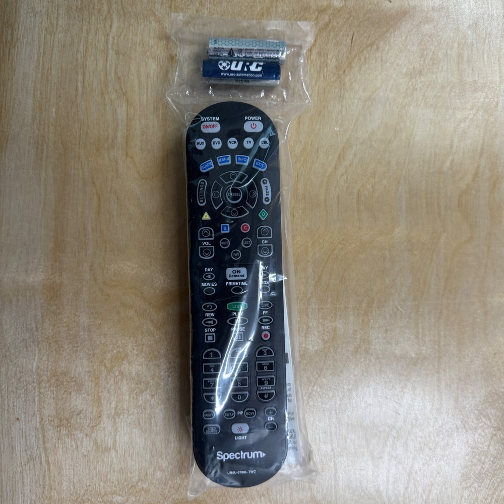CLIKR-5 Cable Remote Control UR5U-8780L-TWC Backlit Spectrum New with Batteries